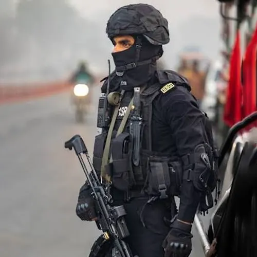 Ex SPG Commando Ex SPG Commando